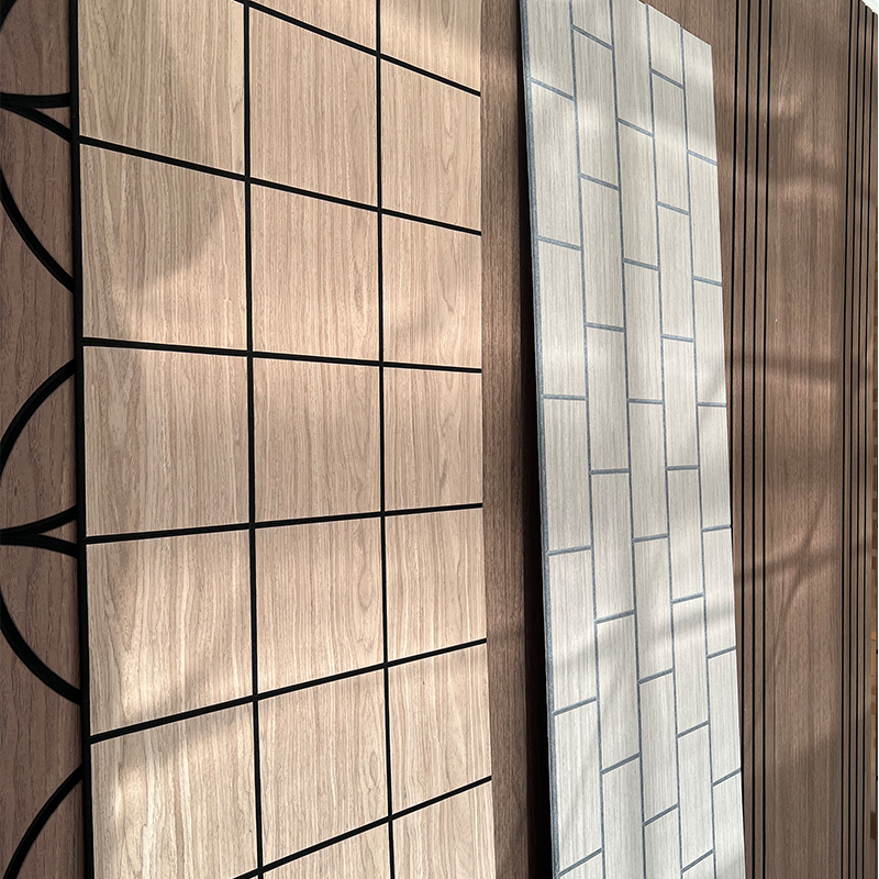 Akustische Wandpaneele aus Schaumstoff im Industriedesign-Stil mit Holzfurnier für akustische Anwendungen in Wohnungen